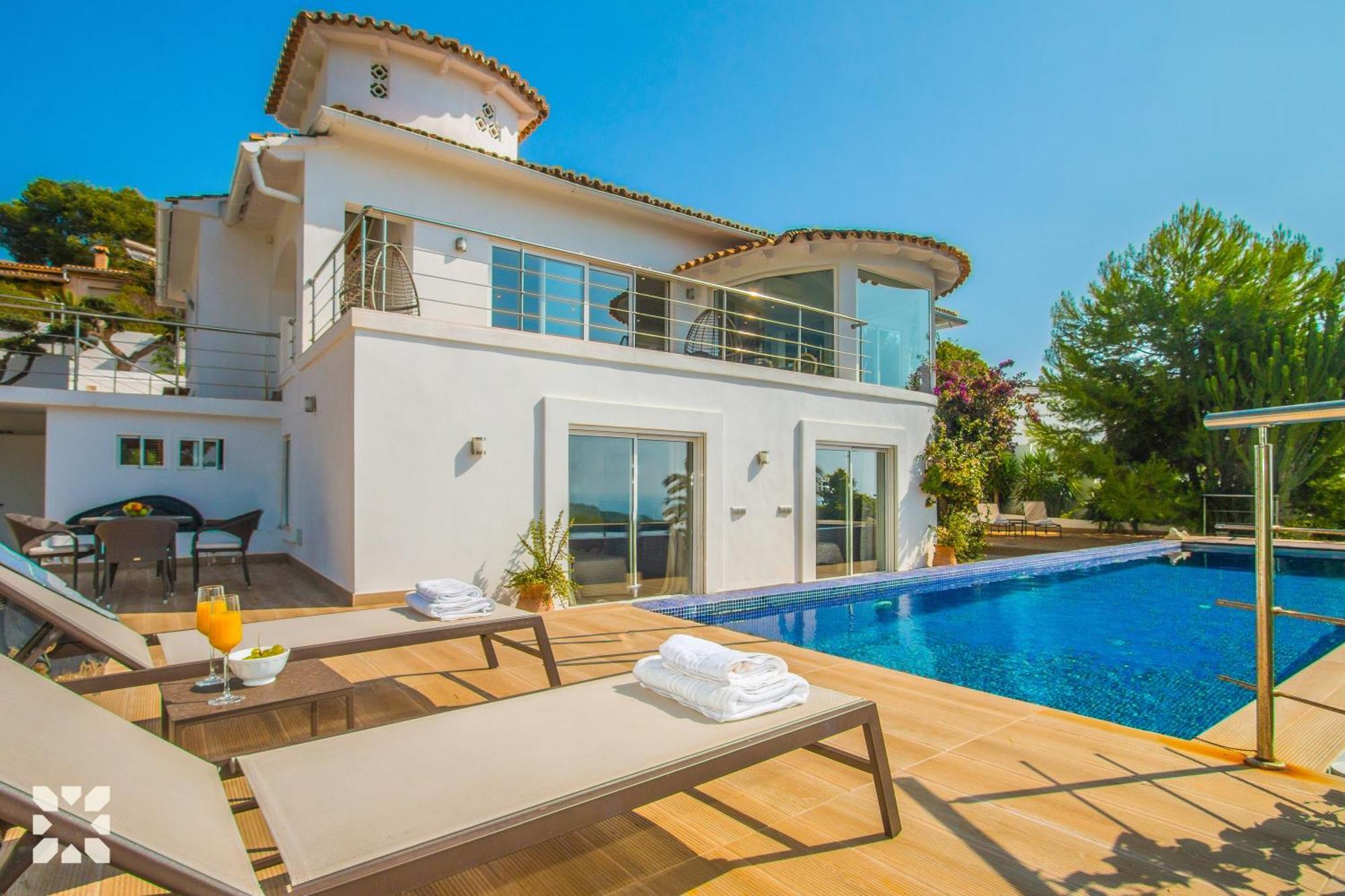 Villa La Casa Blanca By Abahana Villas بينيسا المظهر الخارجي الصورة